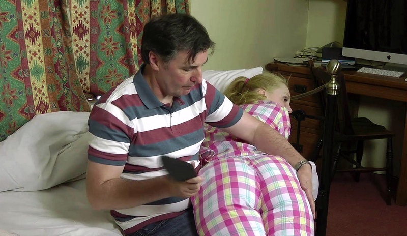 Amelia Jane Rutherford is Spanked and Showered - AAASpanking [Triple A Spanking] - FullHD/1080p